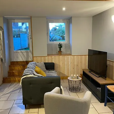 בית נופש Maison De 5 Voyageurs *