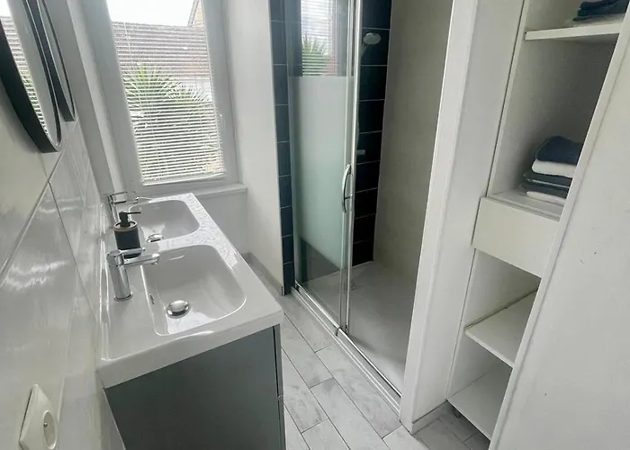 Maison De 5 Voyageurs *